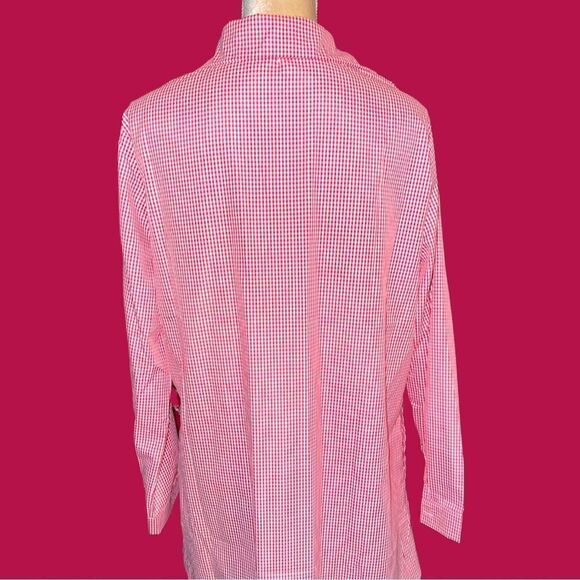 Hot pink checkered longer hem button up blouse - Picture 8 of 13